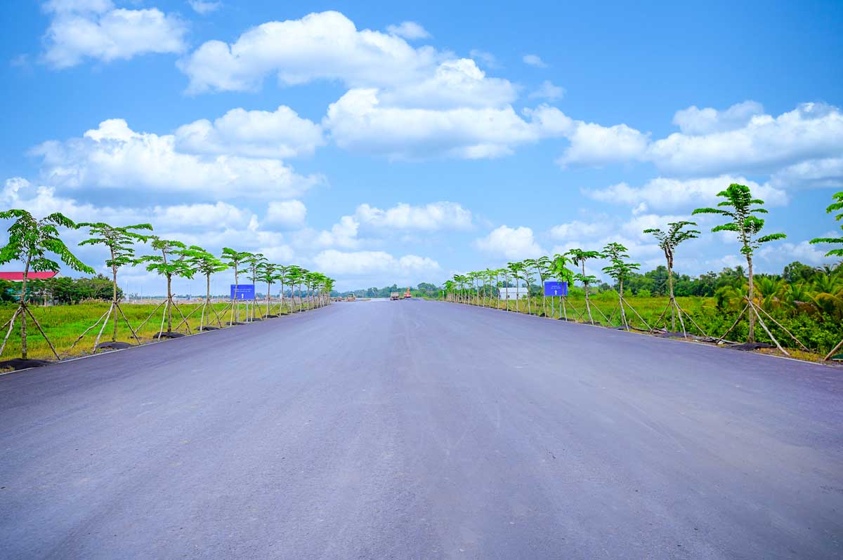 tien do thi cong du an la home long an moi nhat thang 2 nam 2025